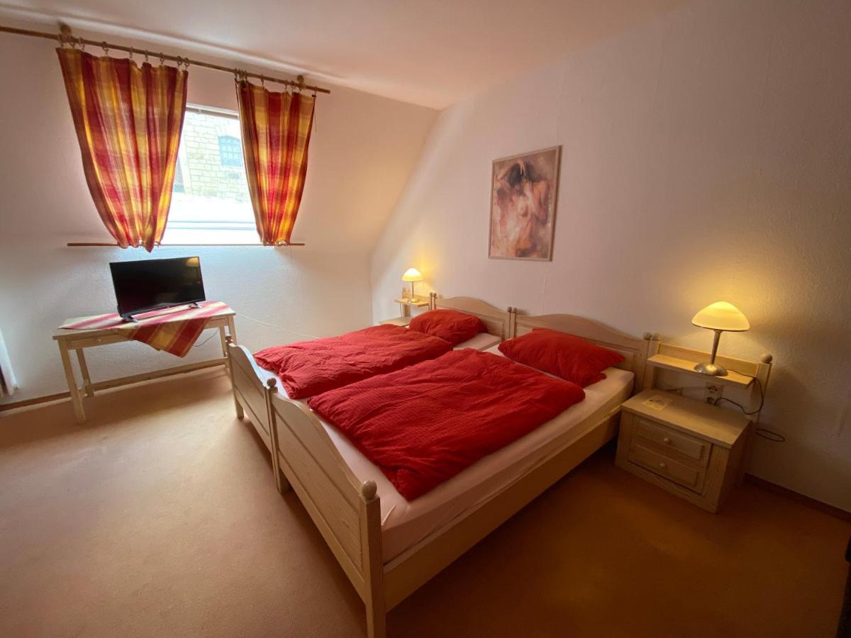 Zimmer Asiadreieck Pension Lauterecken Esterno foto