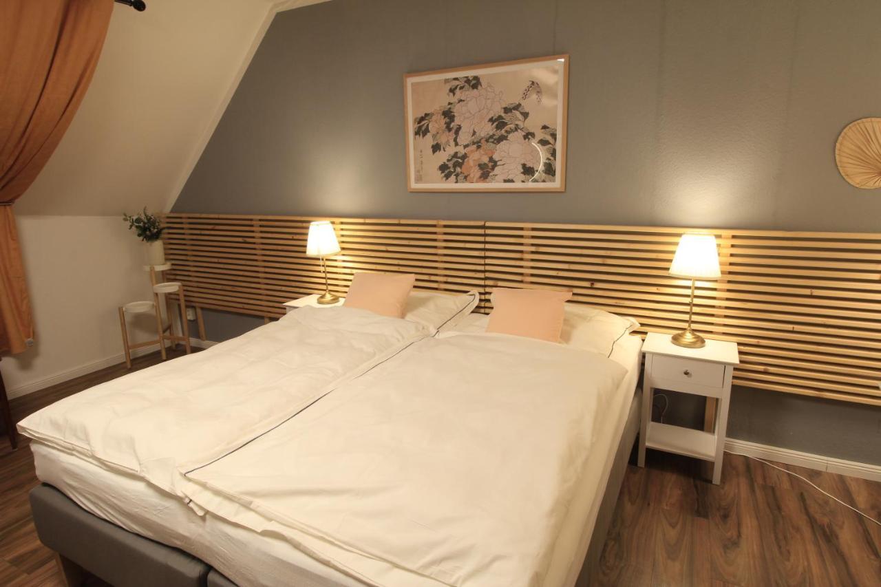 Zimmer Asiadreieck Pension Lauterecken Esterno foto